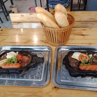 Món ăn- Quán Ăn Cô Vinh Quán - Bánh Mì Chảo