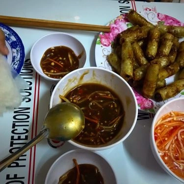 Món ăn- Quán Ăn Cô Yến - Chả Giò & Gỏi Cá Trích