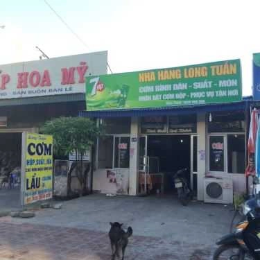 Không gian- Long Tuấn - Cơm Bình Dân & Lẩu Hải Sản