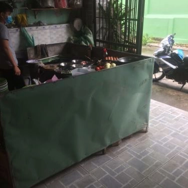 Không gian- Quán Ăn Cơm Chiên Hồng Nguyên