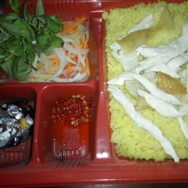 Món ăn- Quán Ăn Cơm Gà Bà Ngân - Hội An