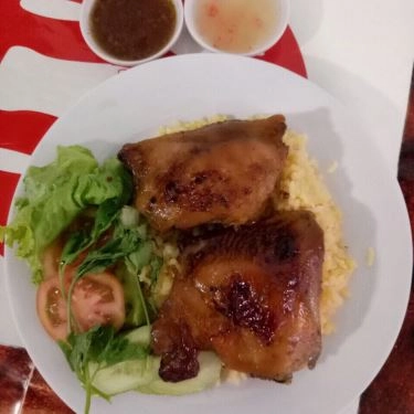 Món ăn- Quán Ăn Cơm Gà Xối Mỡ Chị Tuyết