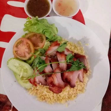 Món ăn- Quán Ăn Cơm Gà Xối Mỡ Chị Tuyết