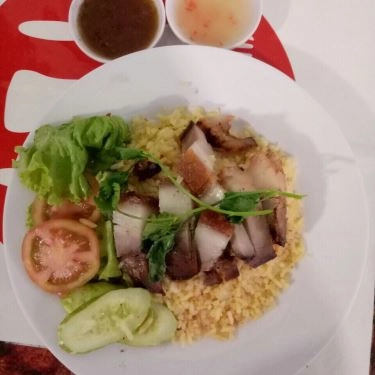 Món ăn- Quán Ăn Cơm Gà Xối Mỡ Chị Tuyết