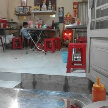 Không gian- Quán Ăn Cơm Chiên Gà Xối Mỡ Hải Dương