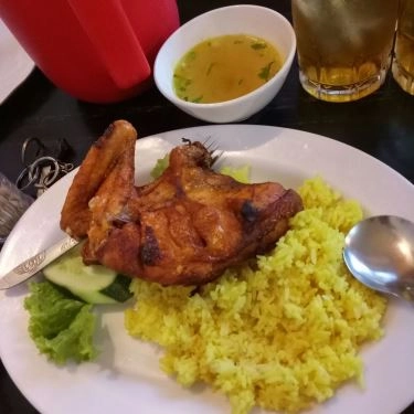 Món ăn- Quán Ăn Cơm Gà Hoàng Yến