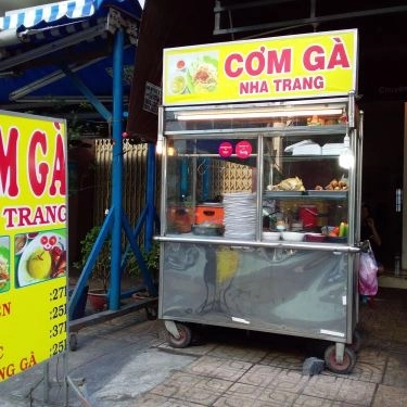 Không gian- Quán Ăn Cơm Gà Nhà Trang - Nguyễn Biểu