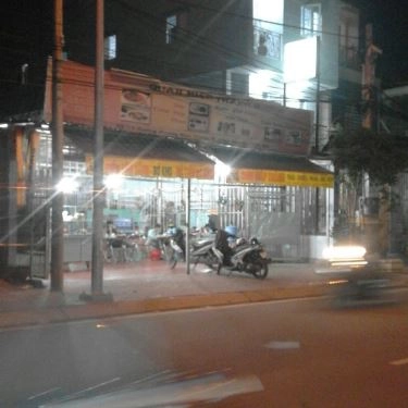 Không gian- Quán Ăn Cơm Gà Nhật Phát
