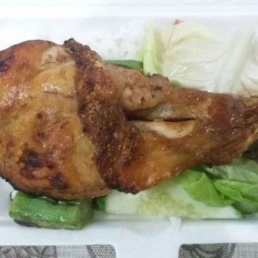 Món ăn- Quán Ăn Cơm Gà Nướng Than - Cách Mạng Tháng 8