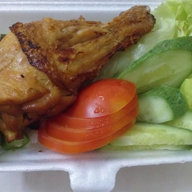 Món ăn- Quán Ăn Cơm Gà Nướng Than - Cách Mạng Tháng 8