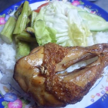 Món ăn- Quán Ăn Cơm Gà Nướng Than - Cách Mạng Tháng 8