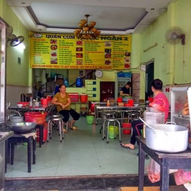Không gian- Quán Ăn Cơm Gà Xối Mỡ - Đường Số 5