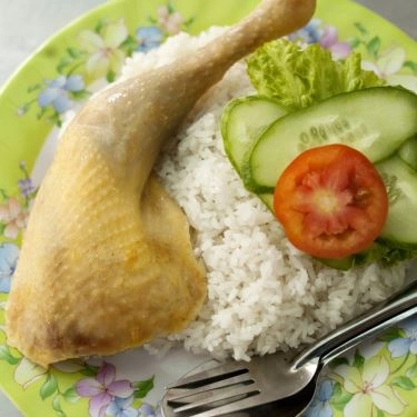 Món ăn- Quán Ăn Cơm Gà Xối Mỡ 68 - Nguyễn Thái Bình