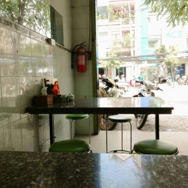 Không gian- Quán Ăn Ba Nồ - Cơm Gà Xối Mỡ