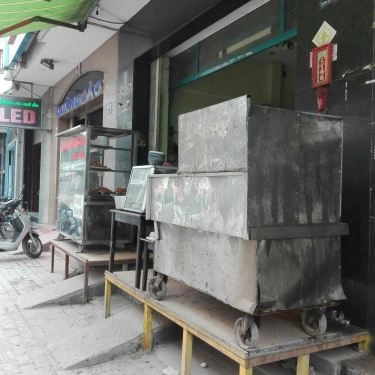 Không gian- Quán Ăn Cơm Gà Xối Mỡ - Đường Số 5