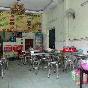 Không gian- Quán Ăn Cơm Gà Xối Mỡ - Đường Số 5