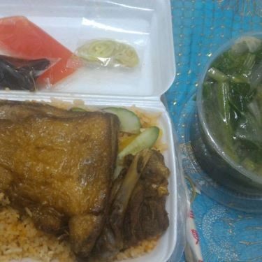 Món ăn- Quán Ăn Cơm Gà Xối Mỡ Minh Ký II