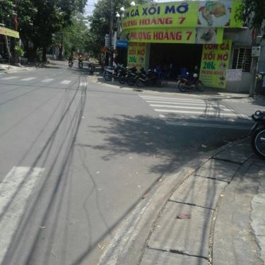 Không gian- Quán Ăn Phượng Hoàng 7 - Cơm Gà Xối Mỡ