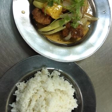 Món ăn- Quán Ăn Cơm Gà Xối Mỡ Sang Ký