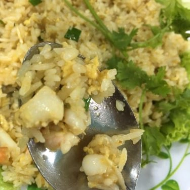 Món ăn- Quán Ăn Cơm Gà Xối Mỡ Sang Ký