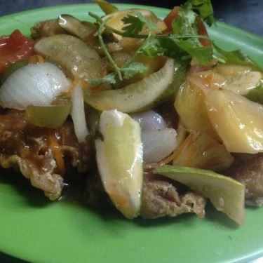 Món ăn- Quán Ăn Cơm Gà Xối Mỡ Thanh