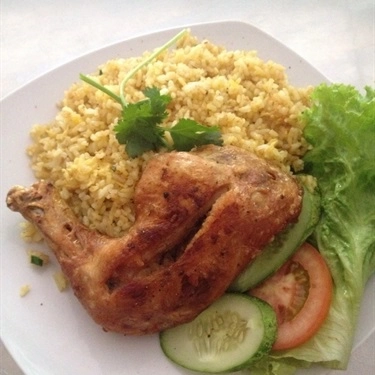 Món ăn- Quán Ăn Trường Thanh - Cơm Gà Xối Mỡ - Lê Thị Hồng