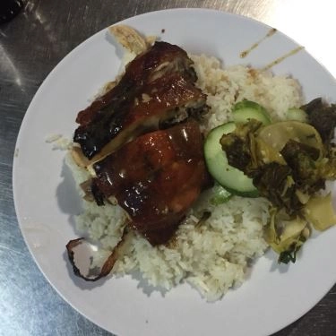 Món ăn- Quán Ăn Cơm Gà Xối Mỡ Xá Xíu