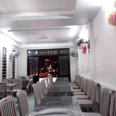 Không gian- Quán Ăn Cơm Hến Đập Đá
