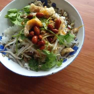 Món ăn- Quán Ăn Cơm Hến Và Chè Bắp Cồn Hến