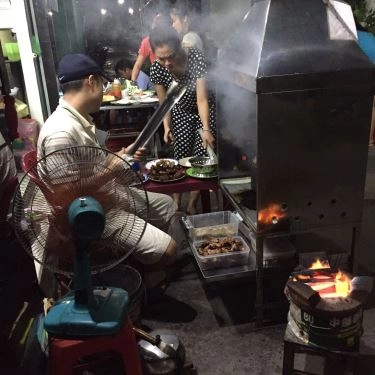 Không gian- Quán Ăn Cơm Mén - Cơm Tấm Đêm