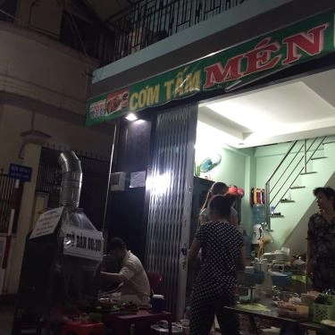 Không gian- Quán Ăn Cơm Mén - Cơm Tấm Đêm