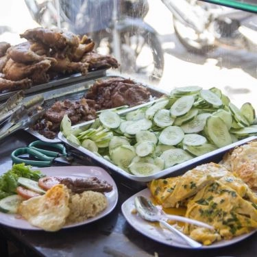 Món ăn- Quán Ăn Cơm Sài Gòn - Cơm Gà Xối Mỡ