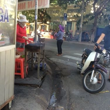 Không gian- Quán Ăn Cơm Tấm Bì