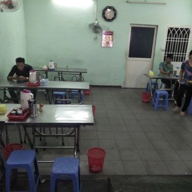 Không gian- Quán Ăn Cơm Tấm Chi