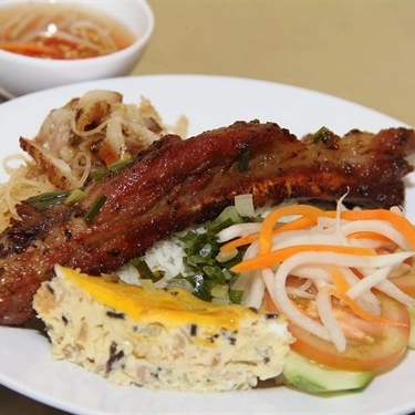 Món ăn- Quán Ăn Cơm Tấm Hẻm - Nguyễn Kiệm