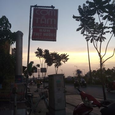 Không gian- Quán Ăn Cơm Tấm Mầm Đá - Phạm Văn Đồng