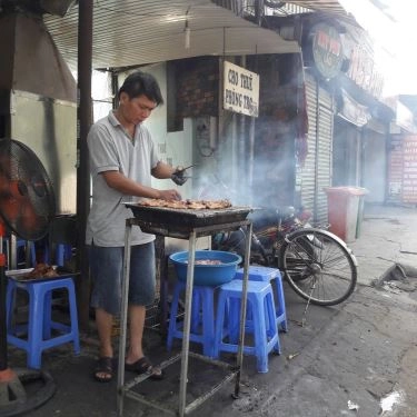 Không gian- Quán Ăn Cơm Tấm Ngô Quyền