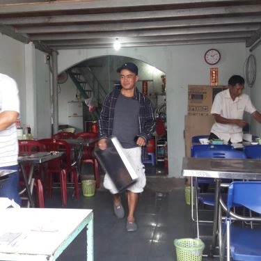 Không gian- Quán Ăn Cơm Trưa Bình Dân - Kha Vạn Cân