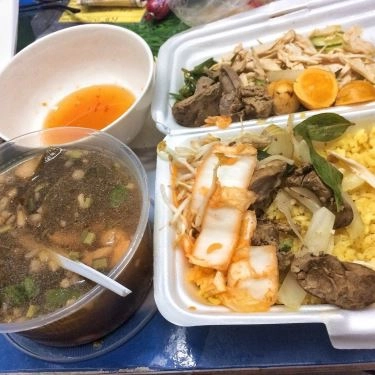 Món ăn- Quán Ăn Con Gà Mái - Cơm Gà Phú Yên - Quang Trung