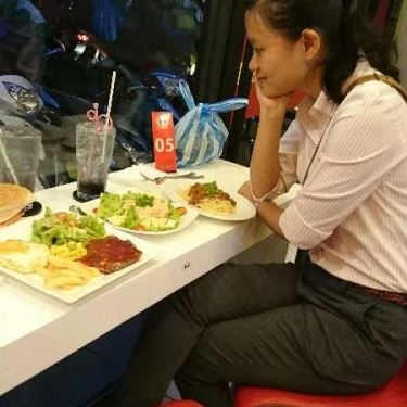 Tổng hợp- Nhà Hàng BeefSteak - Mì Ý - Salad Cow Express - Sư Vạn Hạnh