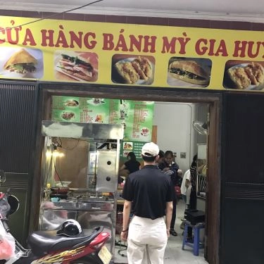 Không gian- Quán Ăn Gia Huy - Bánh Mì & Ăn Vặt