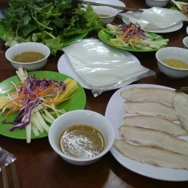 Món ăn- Quán Ăn Bánh Tráng Cuốn Thịt Heo - Trung Hòa
