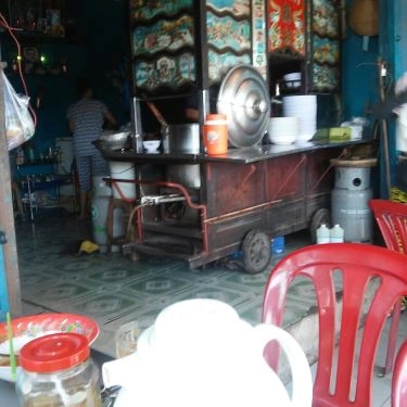 Không gian- Quán Ăn Đạt Ký Mì Gia - Nguyễn Văn Bá