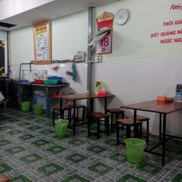 Không gian- Quán Ăn Đất Quảng - Bánh Canh Bột Gạo & Mì Quảng