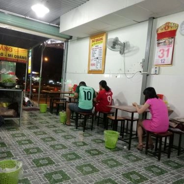 Không gian- Quán Ăn Đất Quảng - Bánh Canh Bột Gạo & Mì Quảng