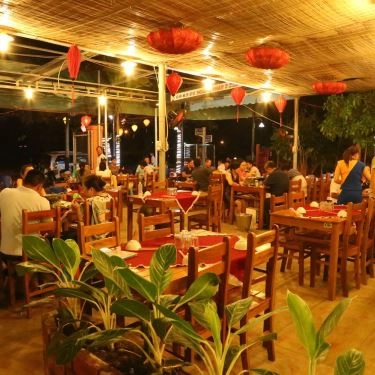 Không gian- Nhà Hàng Dê Nghĩa 3 - Hệ Thống Dê Đà Nẵng