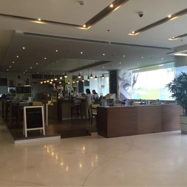 Không gian- Nhà Hàng Deli Restaurant - À La Carte Danang Beach Hotel