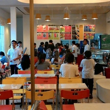 Không gian- Quán Ăn Dessert Town - Phố Tráng Miệng