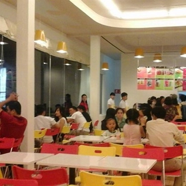 Không gian- Quán Ăn Dessert Town - Phố Tráng Miệng