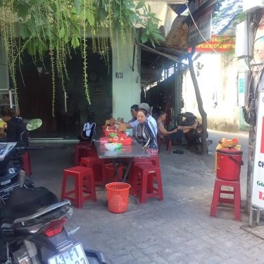 Không gian- Quán Ăn Duy Tân - Bún Chả Cá & Riêu Cua
